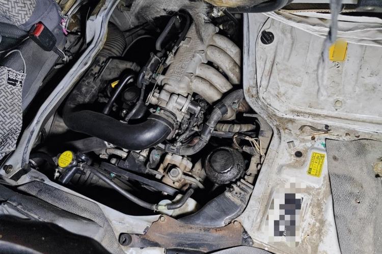 Used Jinbei Hiace  Engine Bay