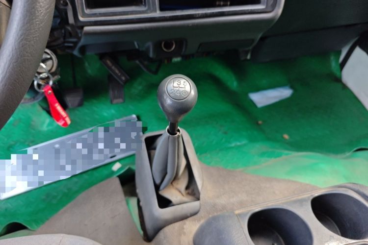 Used Jinbei Hiace  Gear Lever