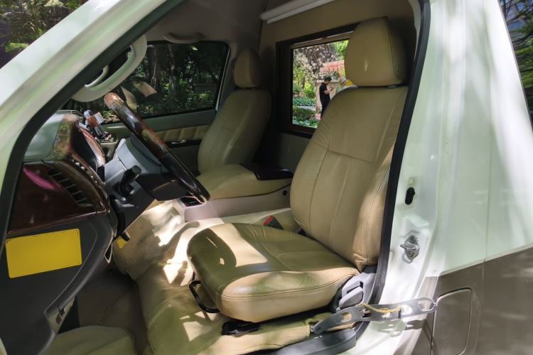 Used Jinbei Hiace 2016 2.4L Da Hai Shi L Flagship Edition Left Front Seat