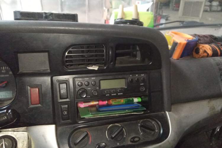 Used Jinbei Hiace 2016 2.4L Da Hai Shi W Standard Edition Audio And AC Panel