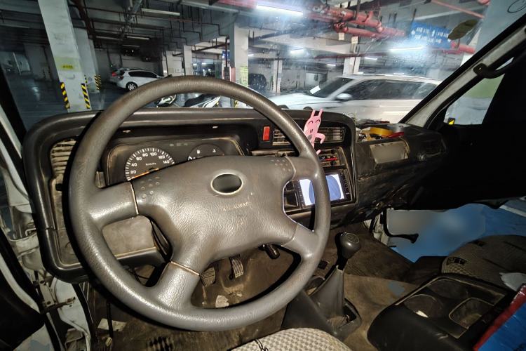 Used Jinbei Hiace  Center Console