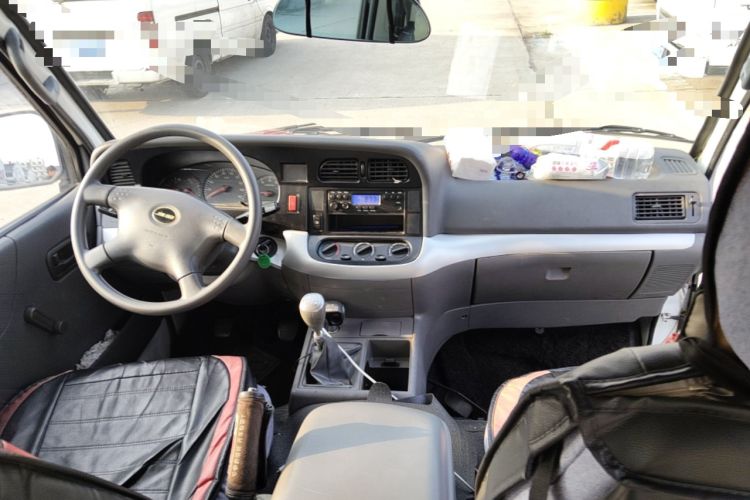 Used Jinbei Hiace 2016 2.0L Express Series Standard Version V19 Center Console