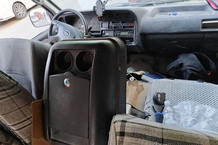 Used Jinbei Hiace  Center Console