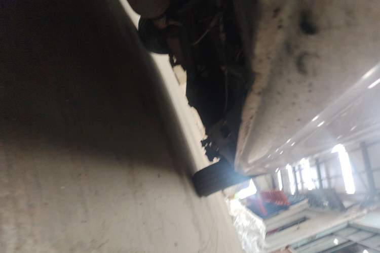 Used Jinbei Hiace 2016 2.0L Express Series Standard Version V19 Chassis Front Left