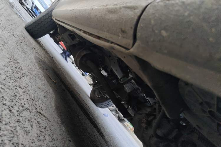 Used Jinbei Hiace  Chassis Front Right