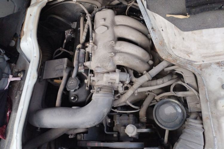 Used Jinbei Hiace  Engine Bay
