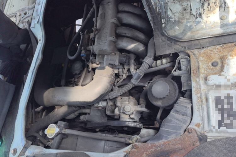 Used Jinbei Hiace  Engine Bay