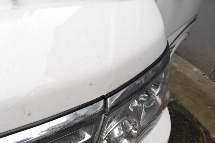 Used Jinbei Hiace 2016 2.0L Express Series Standard Version V19 Engine Bay Left