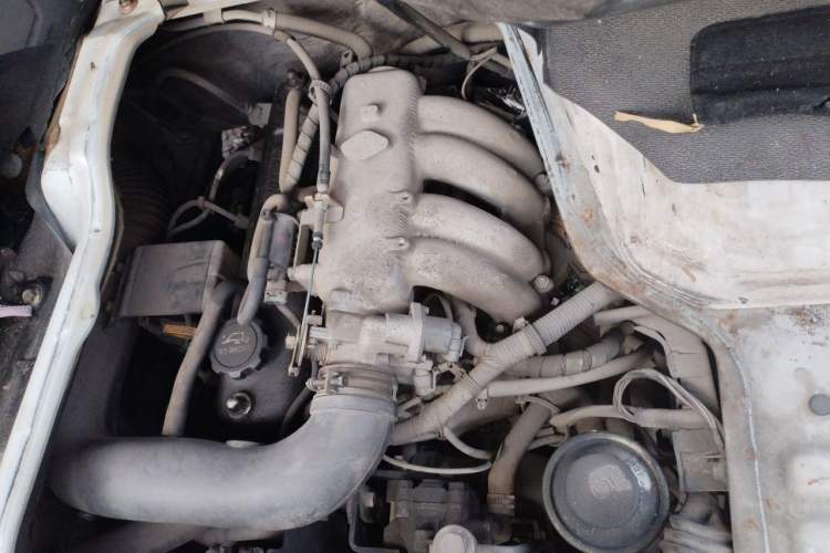 Used Jinbei Hiace  Engine Bay Left