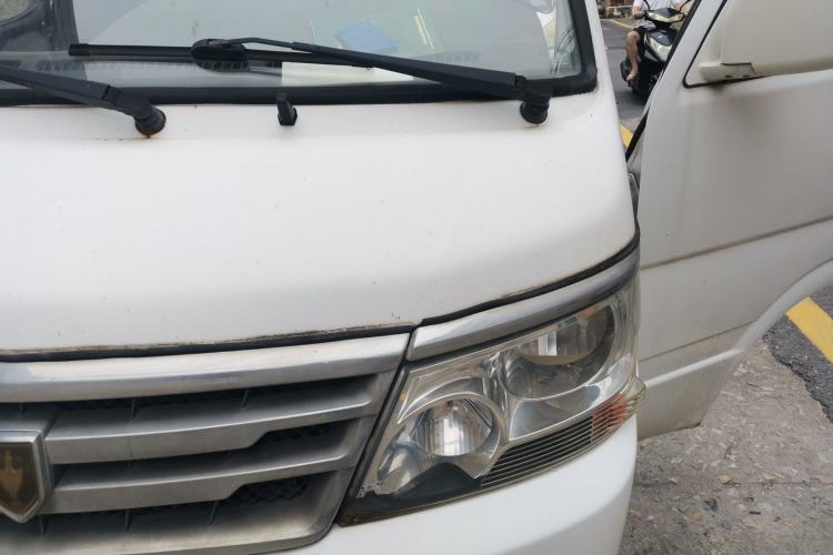 Used Jinbei Hiace 2016 2.0L Express Series Standard Version V19 Engine Bay Left