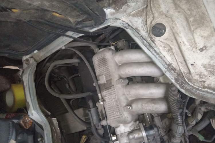Used Jinbei Hiace 2016 2.4L Da Hai Shi W Standard Edition Engine Bay Left