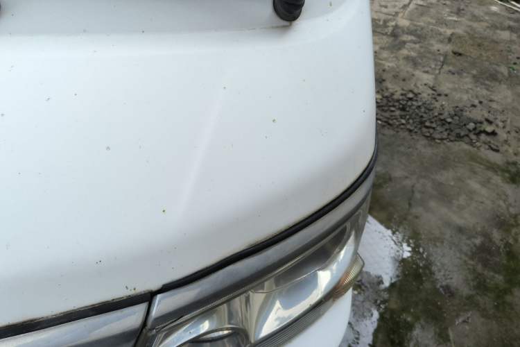 Used Jinbei Hiace 2016 2.0L Express Series Standard Version V19 Engine Bay Left