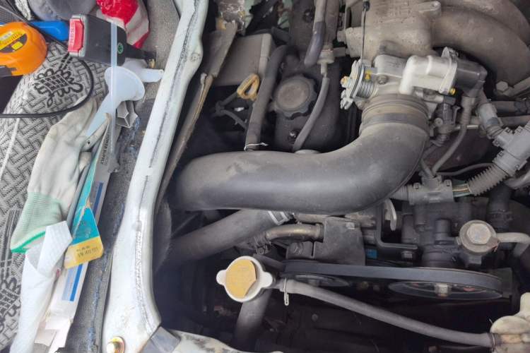 Used Jinbei Hiace  Engine Bay Right