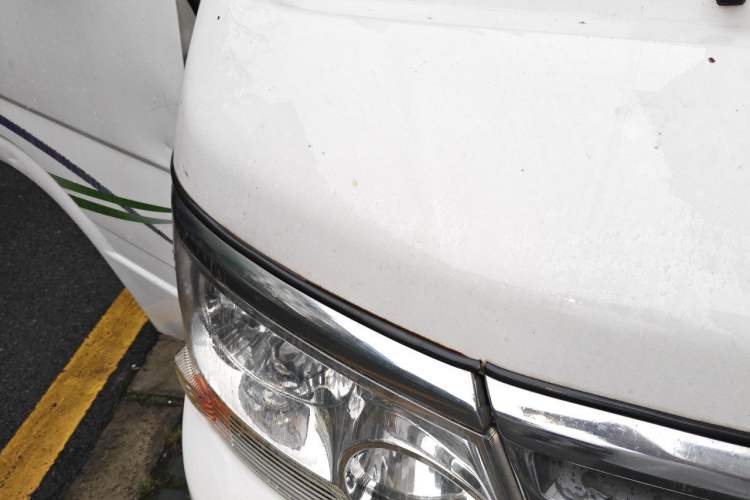 Used Jinbei Hiace 2016 2.0L Express Series Standard Version V19 Engine Bay Right