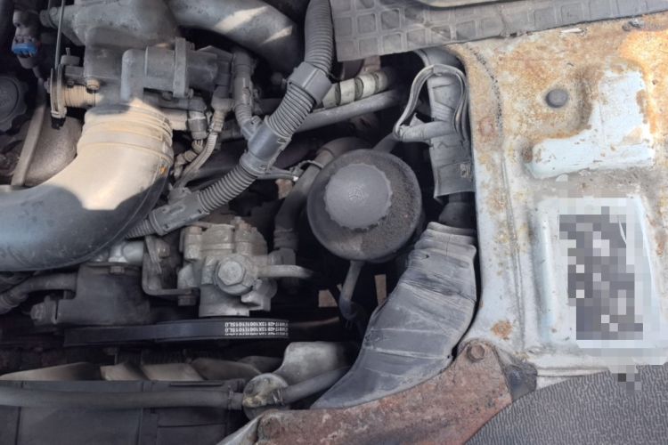 Used Jinbei Hiace  Engine Bay Right