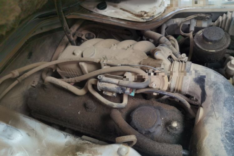 Used Jinbei Hiace  Engine Bay Right