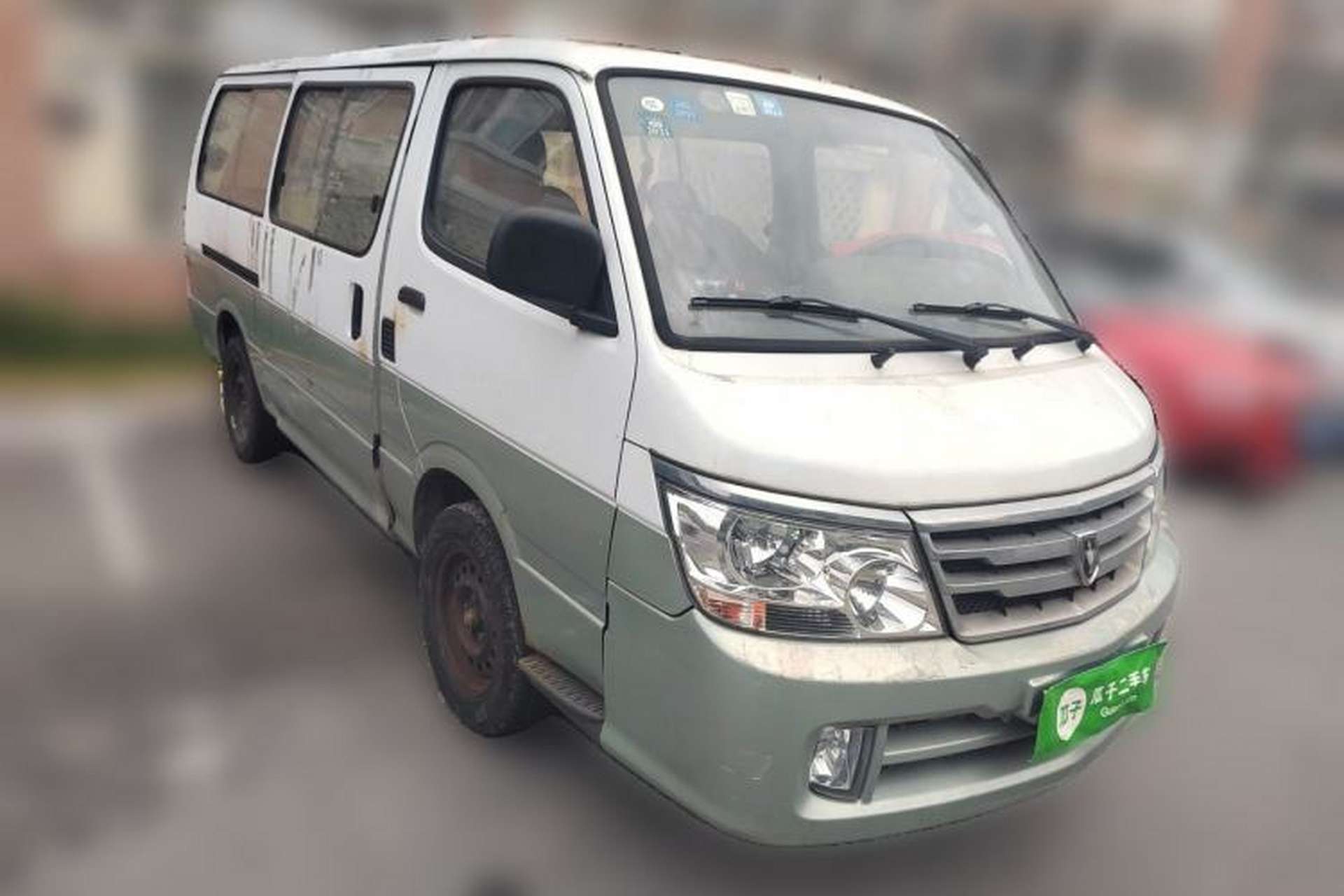 Used Jinbei Hiace 2016 2.0L Express Series Standard Version V19 Front Right 45 Deg