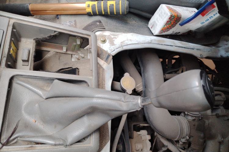 Used Jinbei Hiace 2016 2.2L Express Van Version V22 Gear Lever