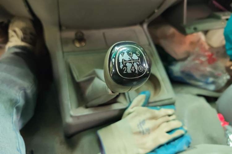 Used Jinbei Hiace  Gear Lever