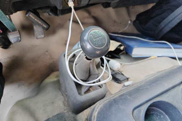 Used Jinbei Hiace  Gear Lever