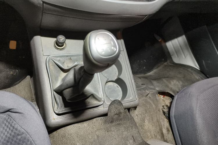 Used Jinbei Hiace 2016 2.0L Express Series Standard Version V19 Gear Lever