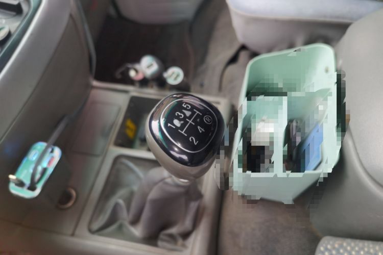 Used Jinbei Hiace  Gear Lever