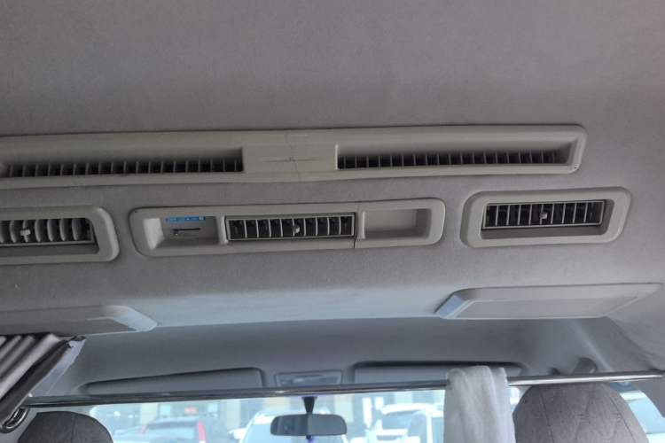 Used Jinbei Hiace 2016 2.0L Express Series Standard Version V19 Headliner