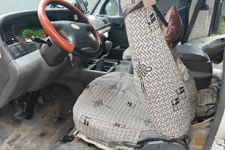 Used Jinbei Hiace 2016 2.0L Express Series Standard Version V19 Left Front Seat