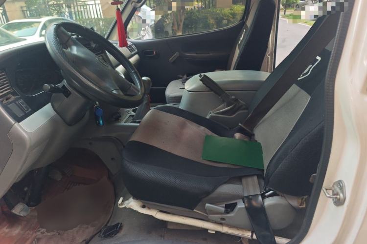 Used Jinbei Hiace 2016 2.0L Express Series Standard Version V19 Left Front Seat
