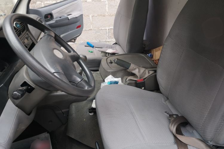 Used Jinbei Hiace 2016 2.0L Express Series Standard Version V19 Left Front Seat