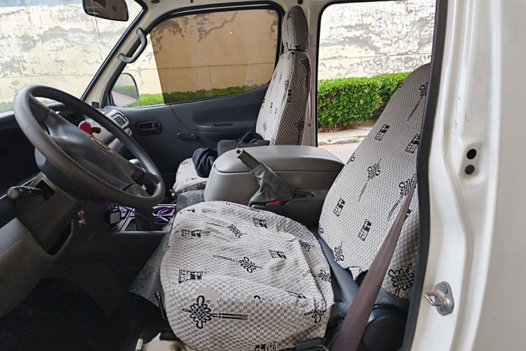 Used Jinbei Hiace 2016 2.0L Express Series Standard Version V19 Left Front Seat