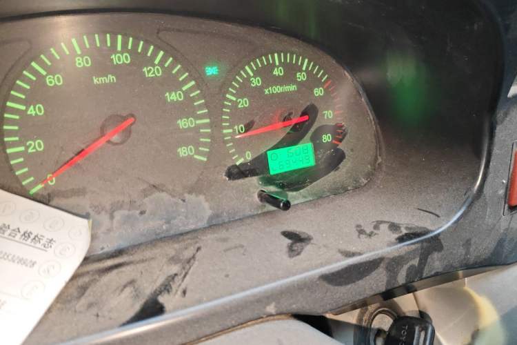 Used Jinbei Hiace 2016 2.0L Express Series Standard Version V19 Odometer Close Up