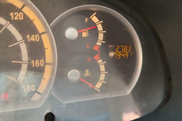 Used Jinbei Hiace 2016 2.2L Luxury Version V22 Odometer Close Up