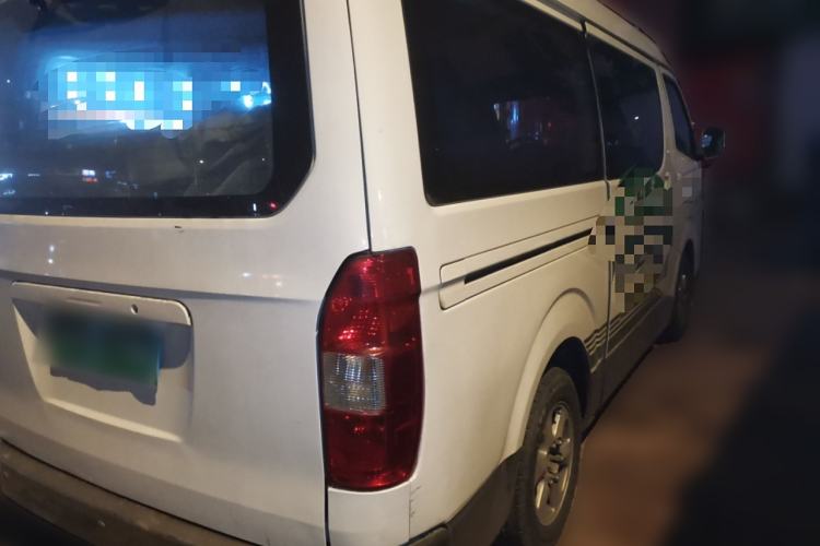 Used Jinbei Hiace 2016 2.0L Luxury Version V19 Rear Right 45 Deg