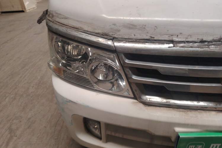 Used Jinbei Hiace 2016 2.0L Express Series Standard Version V19 Right Front Headlight