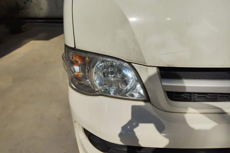 Used Jinbei Hiace 2016 2.2L Luxury Version V22 Right Front Headlight