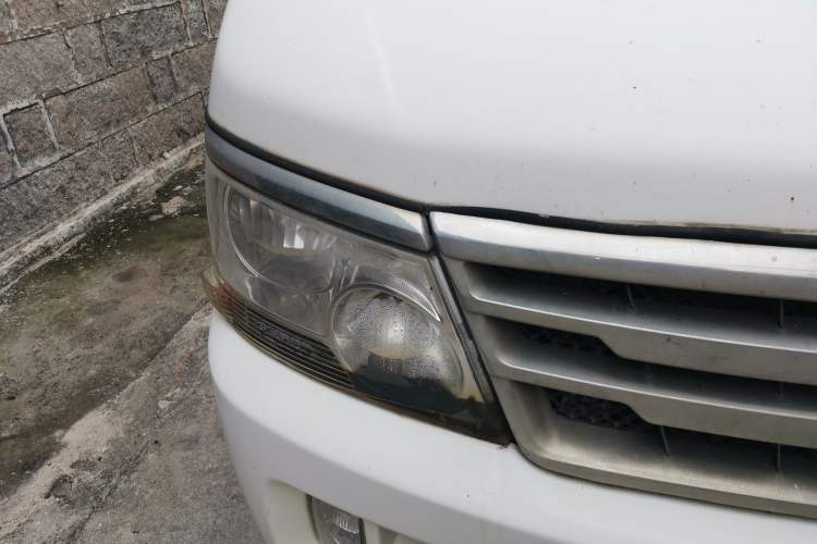 Used Jinbei Hiace 2016 2.0L Express Series Standard Version V19 Right Front Headlight