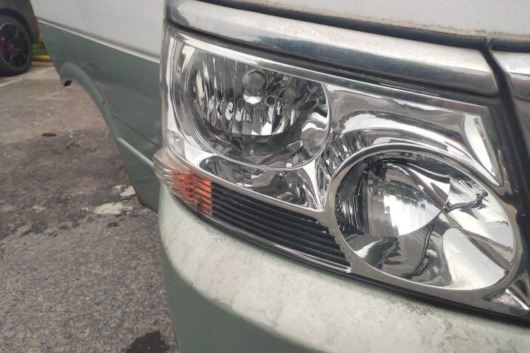 Used Jinbei Hiace 2016 2.0L Express Series Standard Version V19 Right Front Headlight
