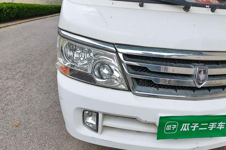 Used Jinbei Hiace 2016 2.0L Express Series Standard Version V19 Right Front Headlight