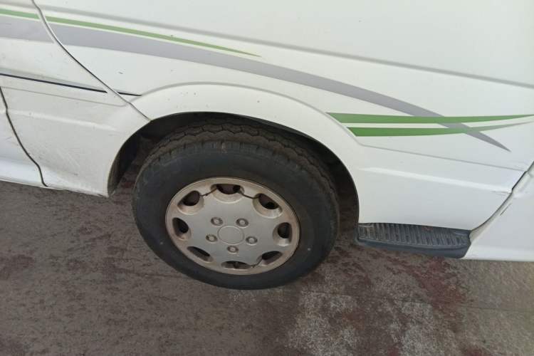 Used Jinbei Hiace  Right Front Wheel Hub