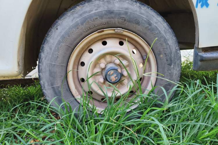 Used Jinbei Hiace 2016 2.0L Express Series Standard Version V19 Right Front Wheel Hub