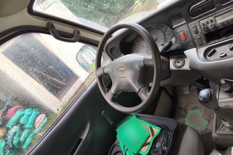 Used Jinbei Hiace 2016 2.0L Express Series Standard Version V19 Steering Wheel