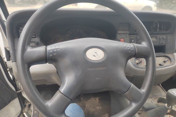 Used Jinbei Hiace 2016 2.0L Express Series Standard Version V19 Steering Wheel