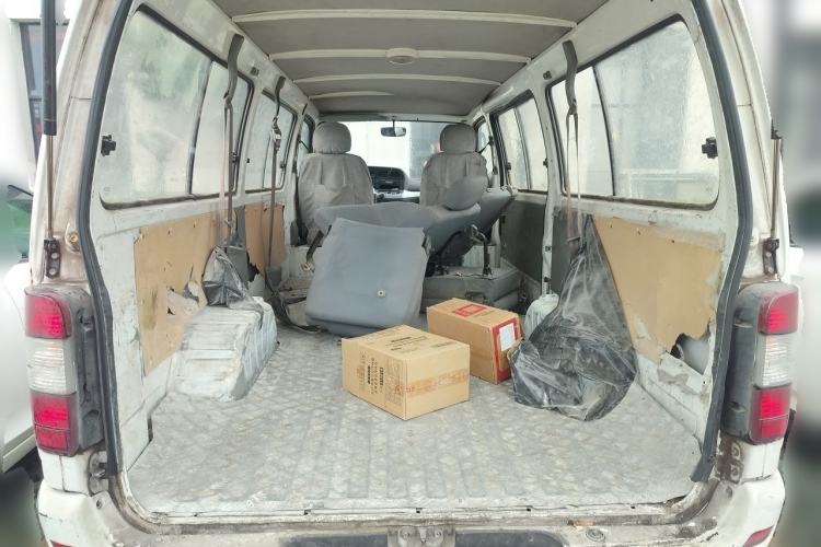 Used Jinbei Hiace 2016 2.0L Express Series Standard Version V19 Trunk