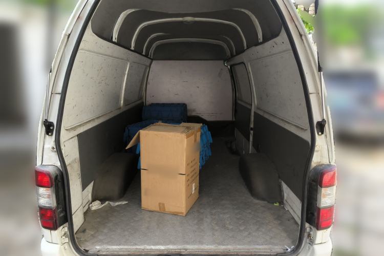 Used Jinbei Hiace 2016 2.0L Express Series Standard Version V19 Trunk