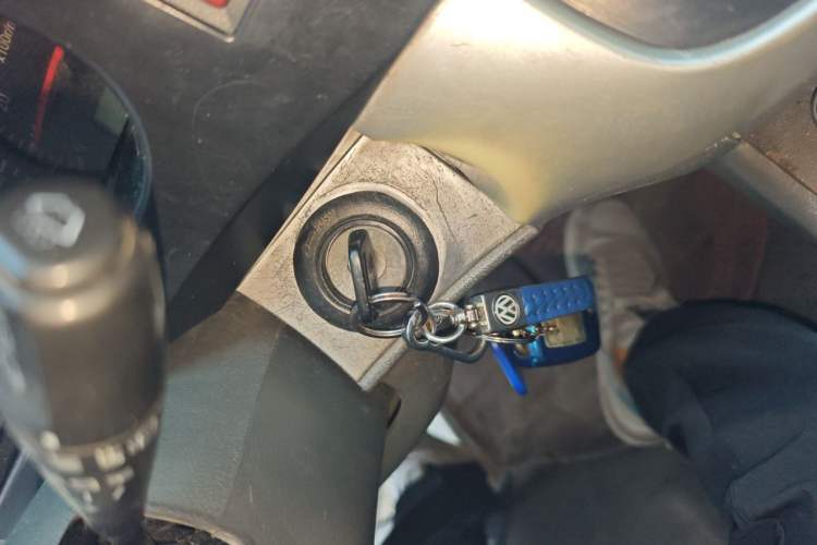 Used Jinbei Hiace 2016 2.0L Express Series Standard Version V19 Vehicle Key