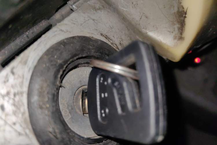 Used Jinbei Hiace 2016 2.0L Express Series Standard Version V19 Vehicle Key