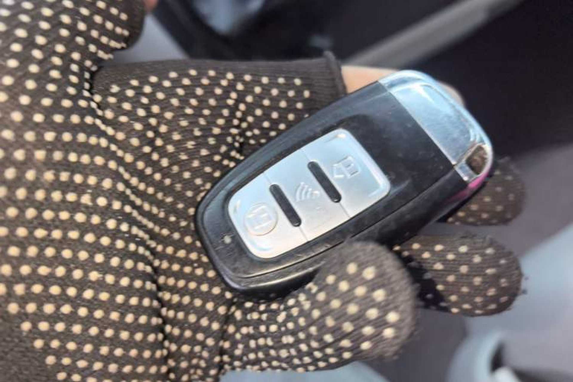 Used Jinbei Hiace 2016 2.0L Express Series Standard Version V19 Vehicle Key