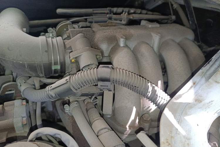 Used Jinbei Hiace  Engine Bay Left