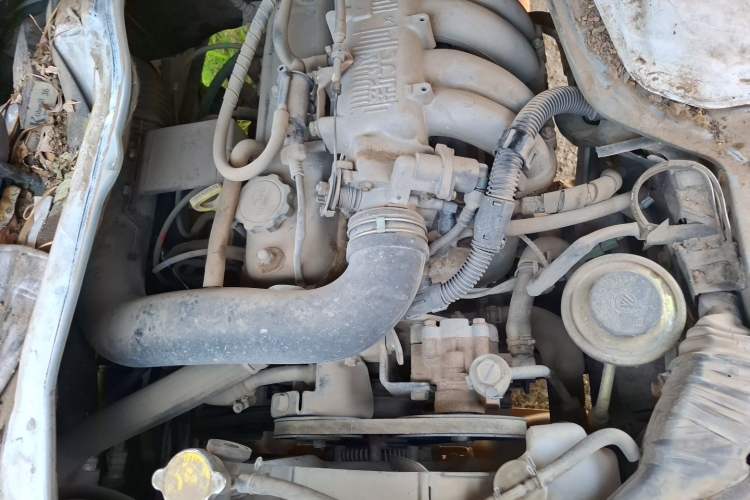 Used Jinbei Hiace  Engine Bay Left